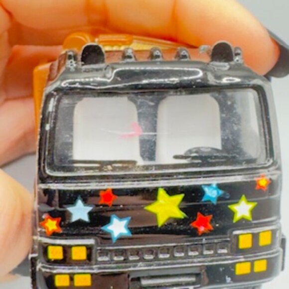 Lot of 2 Die-Cast Farm Trucks w/ Animals + Plastic Farmhouse Toy - Picture 12 of 16